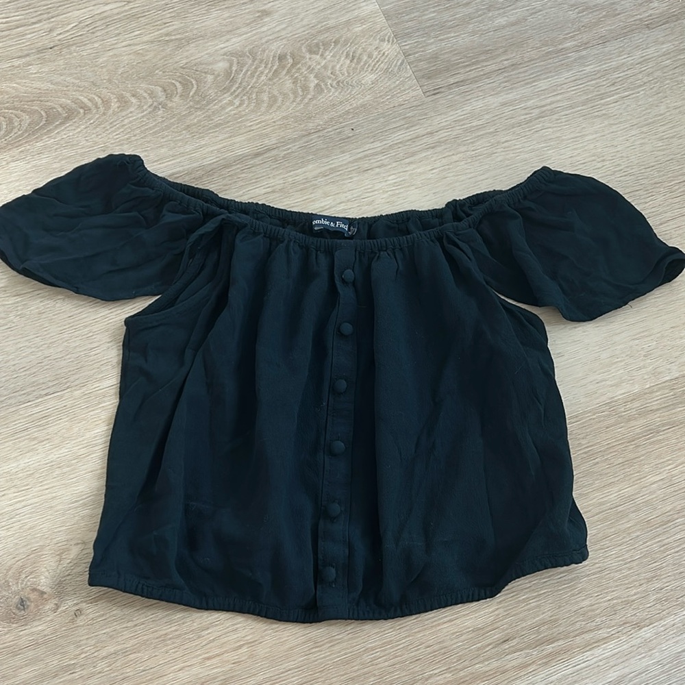 Abercrombie and fitch crop top
